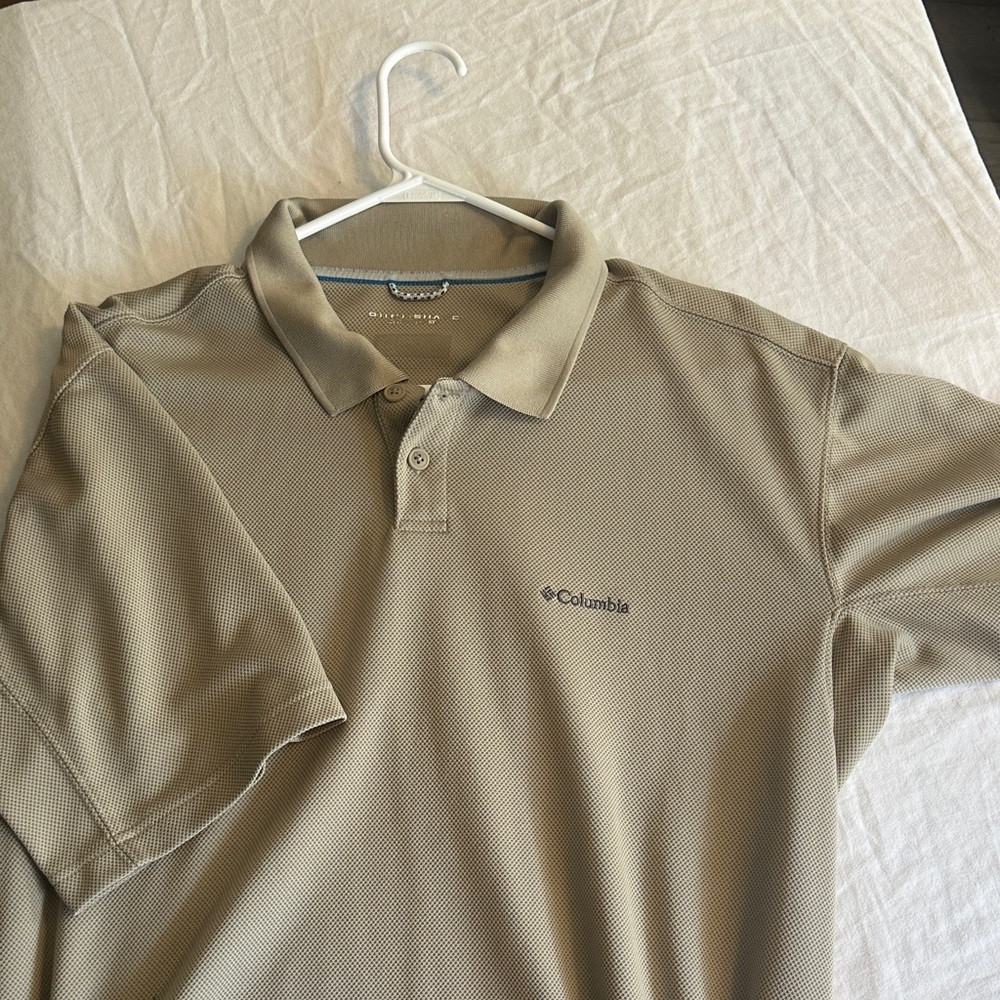 Columbia Men's Beige Polo Shirt